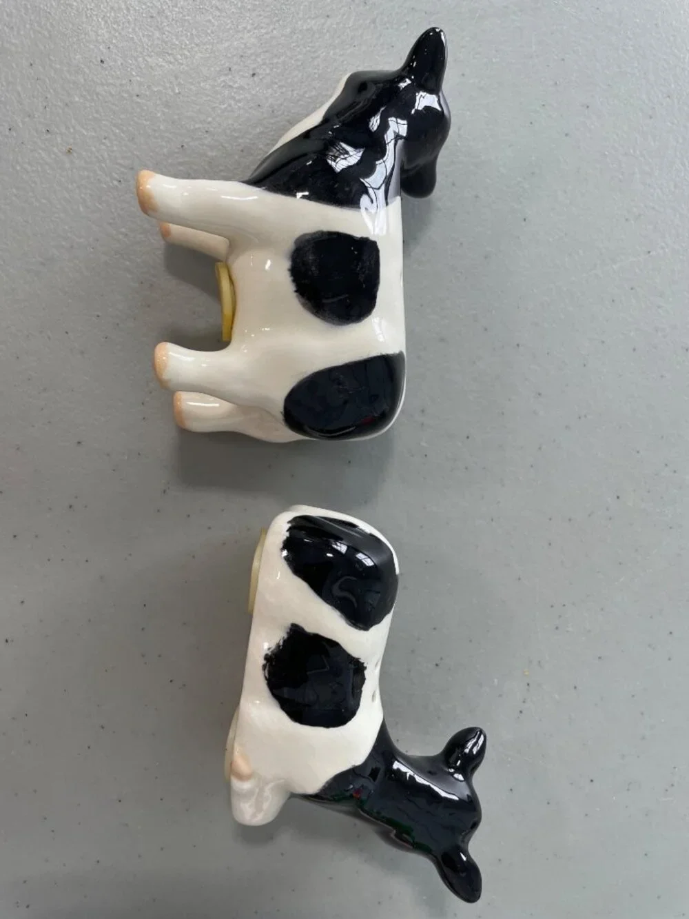 Vintage Cow Ceramic Salt & Pepper Shaker Set Black White Cow Figurines Farmhouse